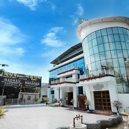Madhav Residency Hotel & Banquet, Kalyan, Mumbai Exterior foto